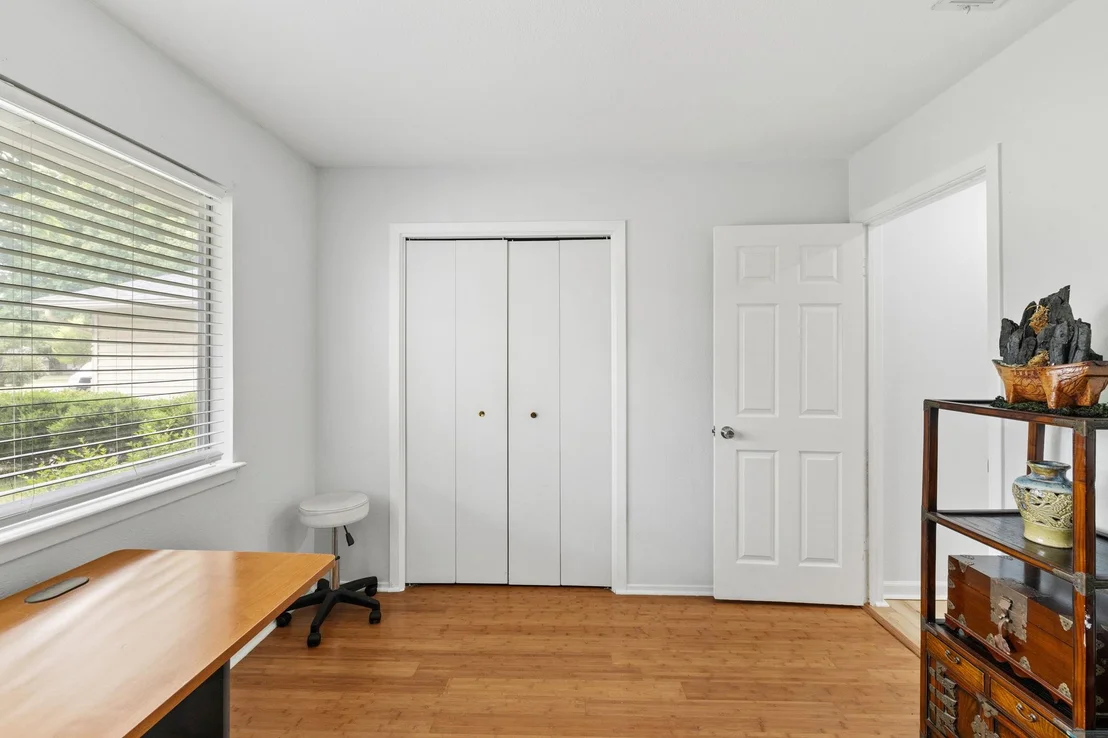 Photo of 607 Elderberry CV