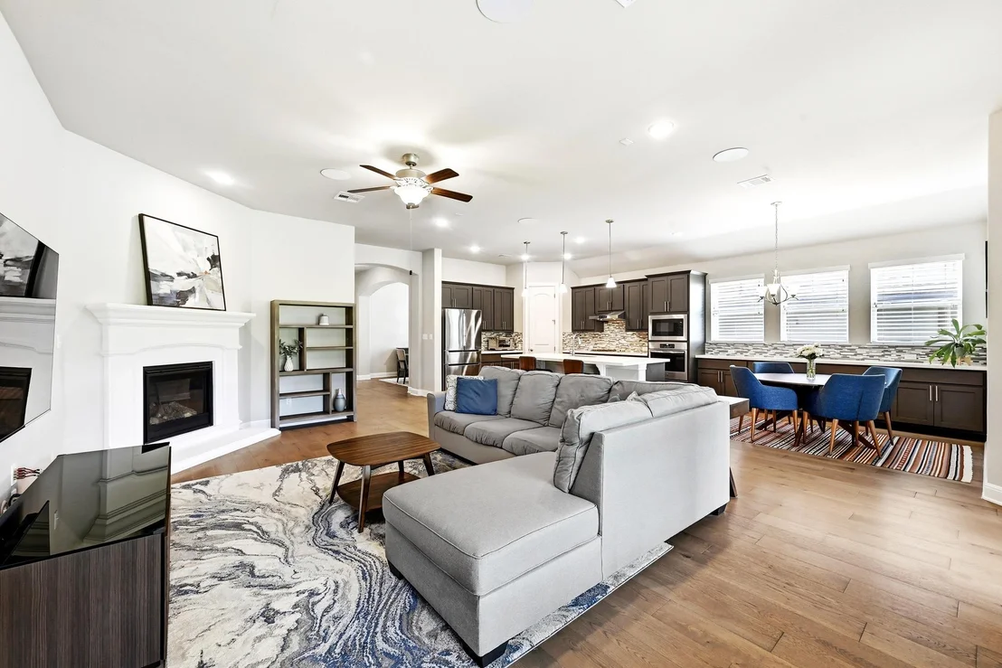 Photo of 2982 Reunion BLVD