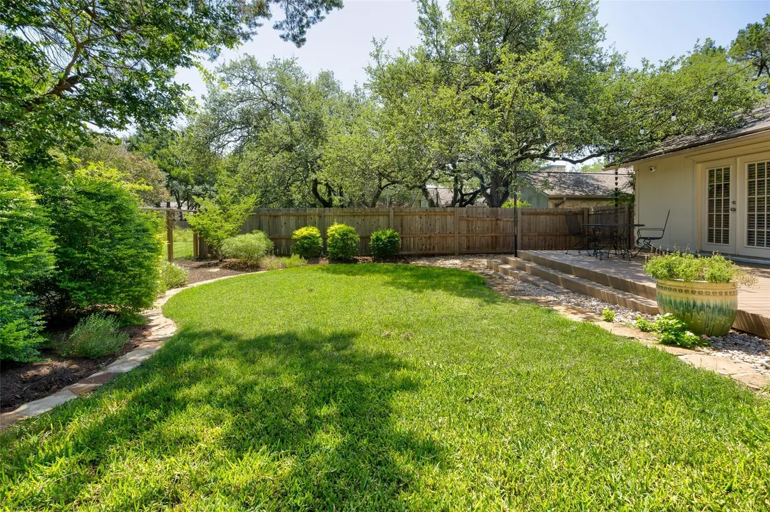Photo of 5006 Trail West DR