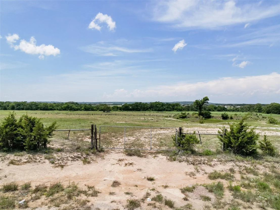 Photo of 2001 County Road 228 RD
