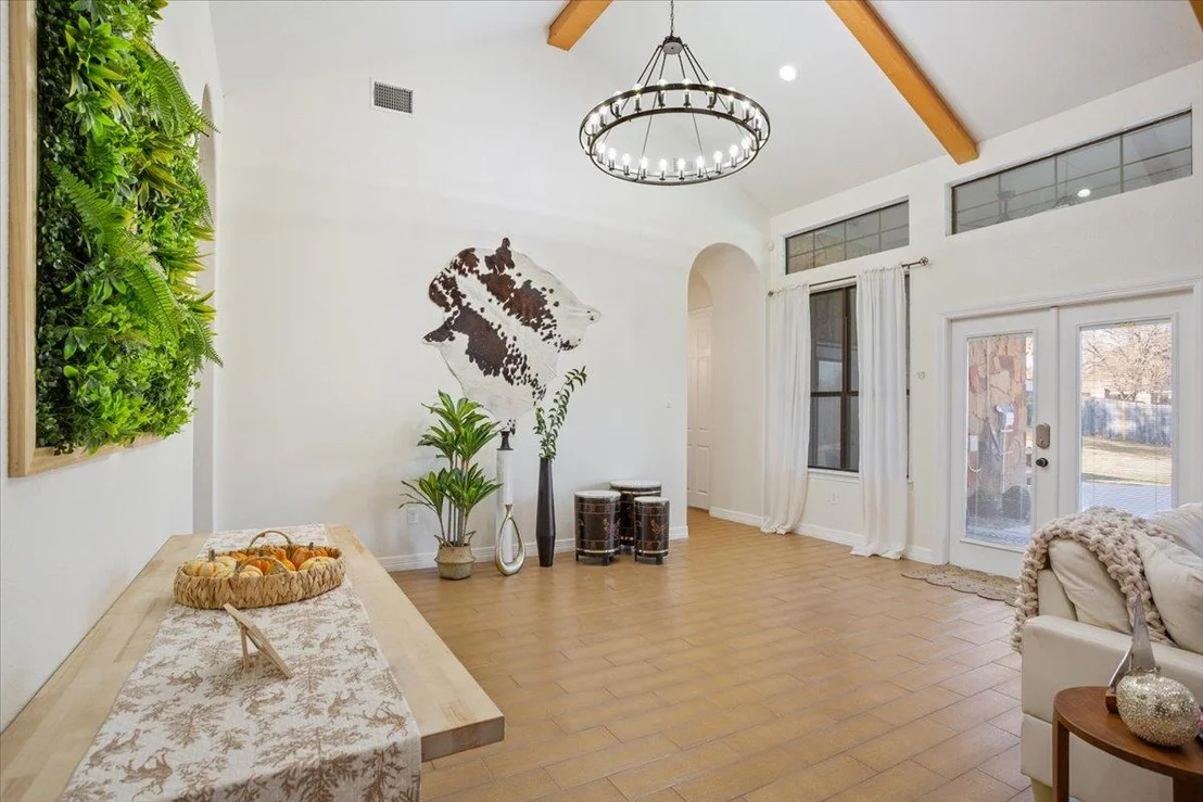 Photo of 3426 Summit CIR