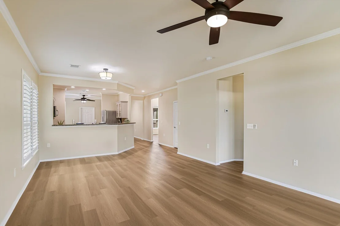 Photo of 215 Bonham LOOP