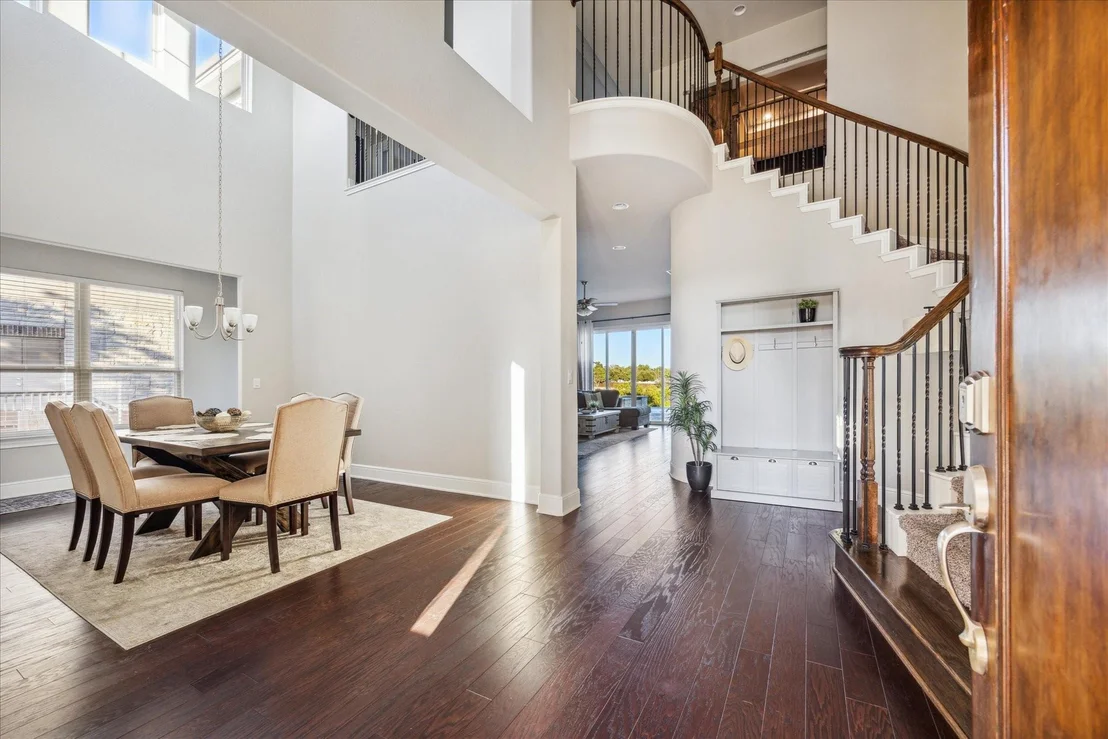 Photo of 3214 Scenic Valley DR