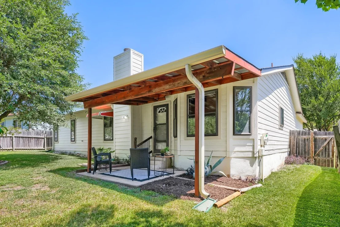 Photo of 1907 Mirabeau ST