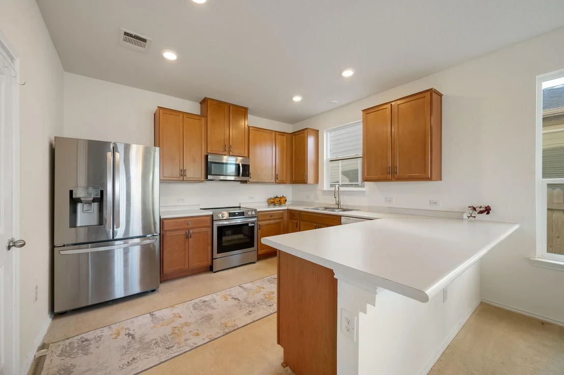 Photo of 807 Screech Owl DR