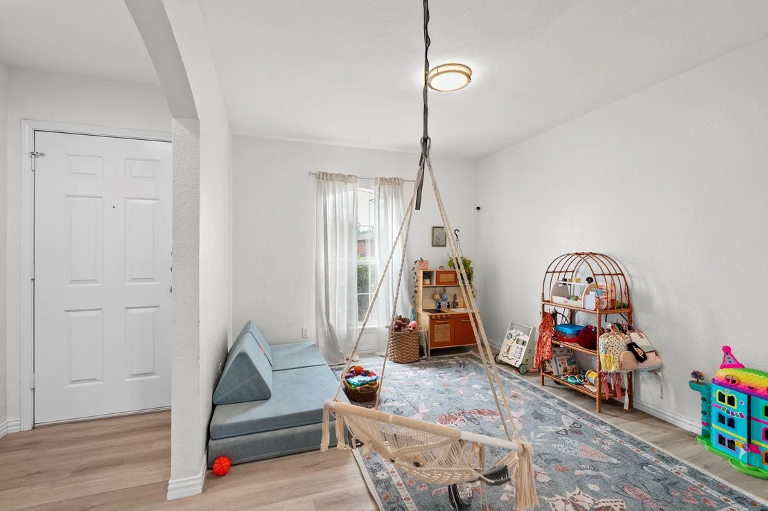 Photo of 4305 Pete DR