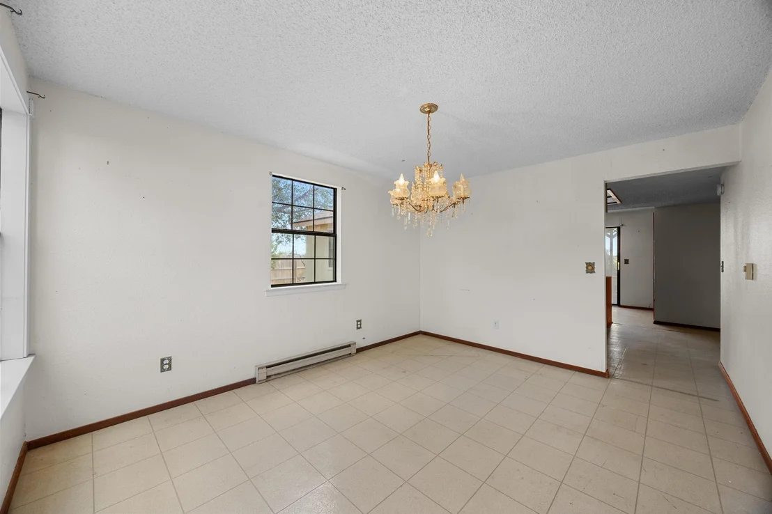 Photo of 1201 Green Acres