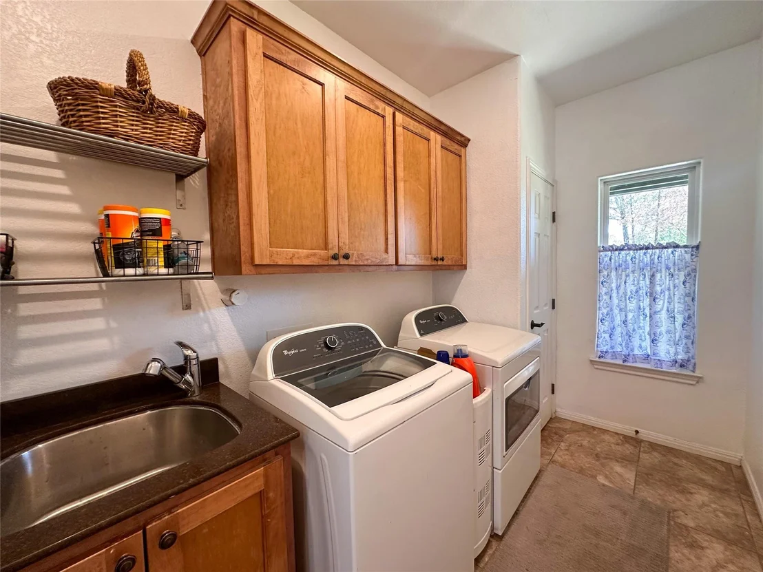 Photo of 368 Woodlands DR