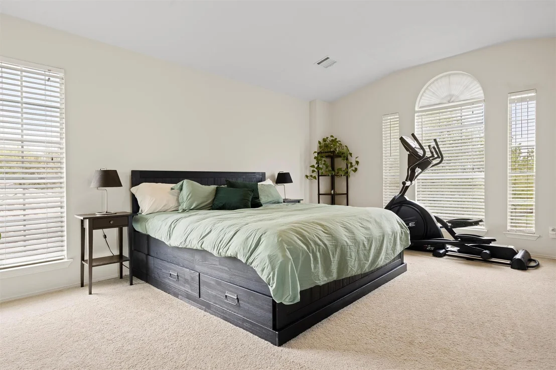 Photo of 10737 Quarry Oaks TRL