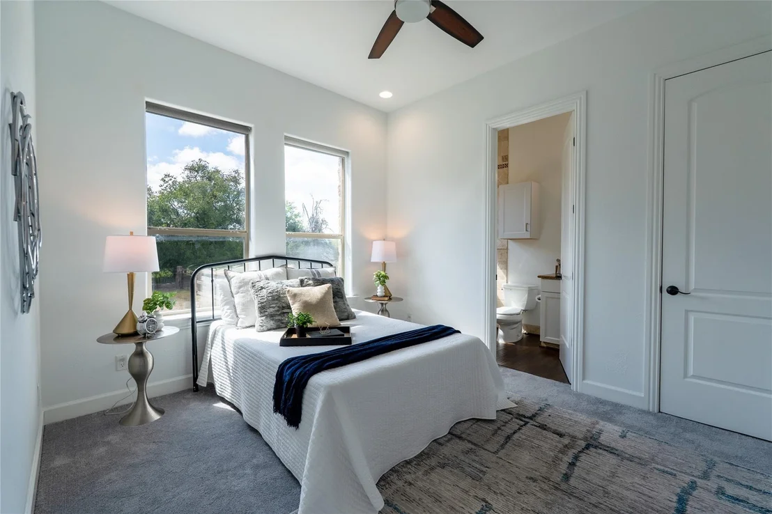 Photo of 724 Chama TRCE
