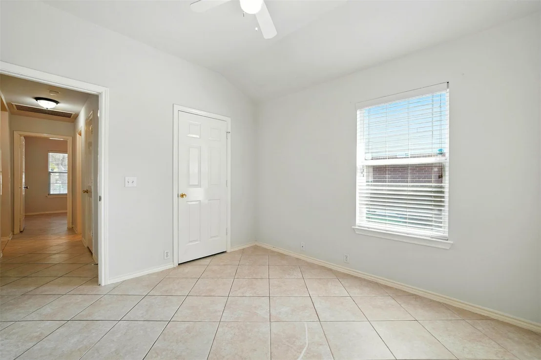 Photo of 1218 Mathias ST