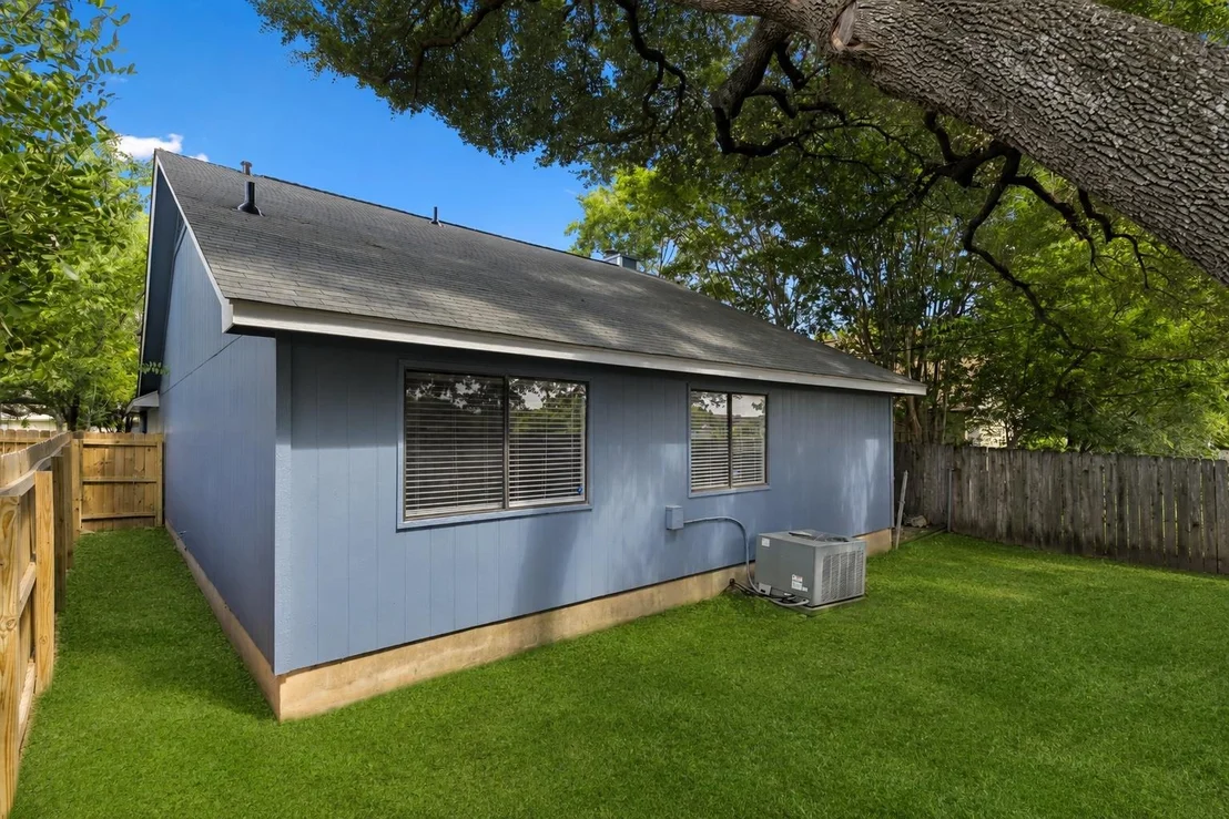Photo of 14423 Robert I Walker BLVD