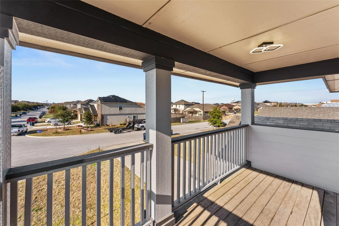 Photo of 100 Serpentine LN