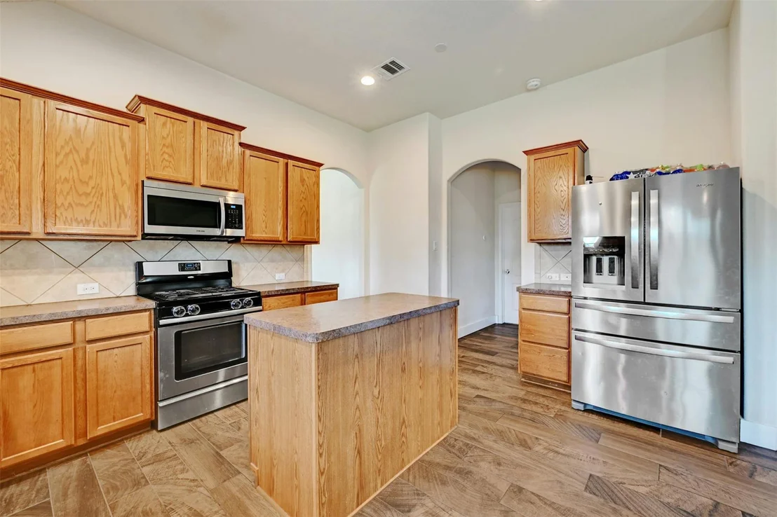 Photo of 1301 Rainbow Parke DR