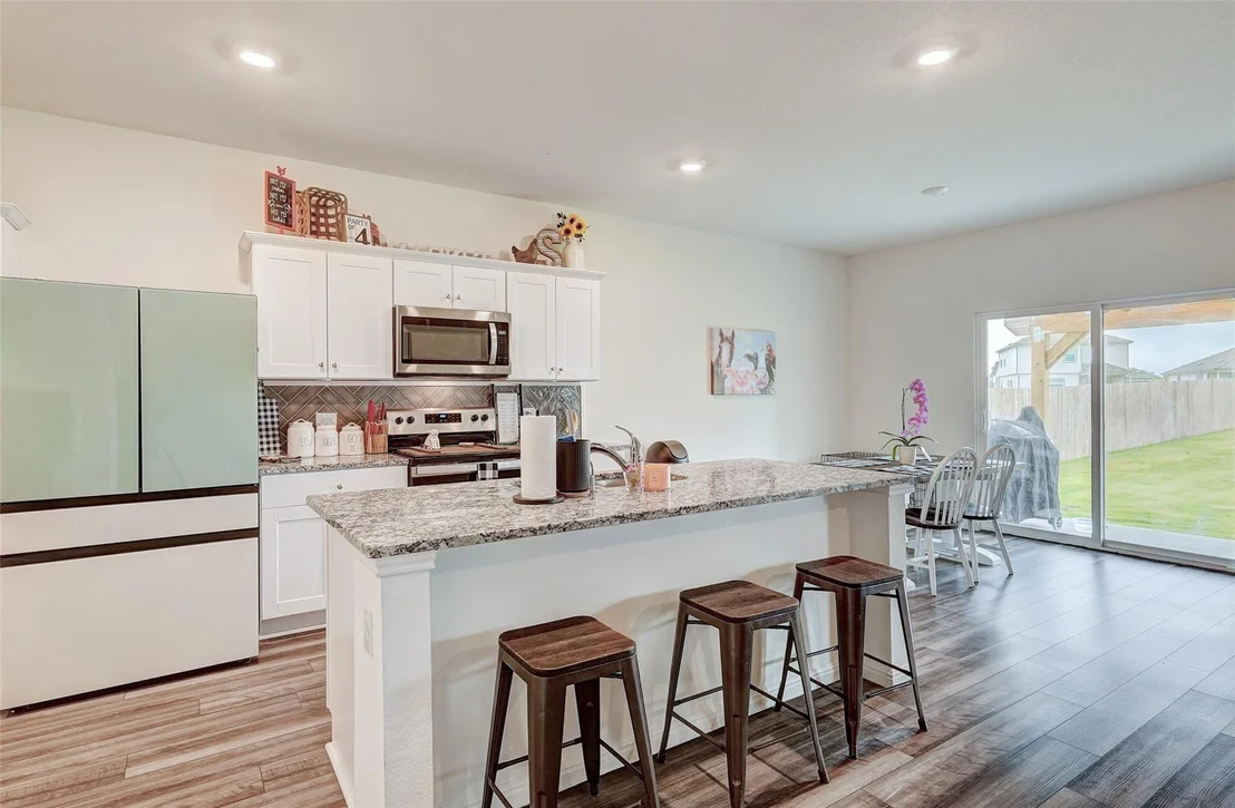 Photo of 109 Pink Cadillac LN