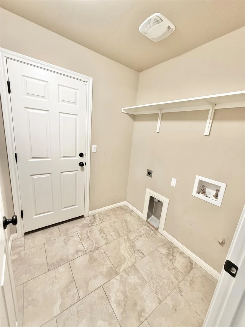 Photo of 1205 Drake Elm DR