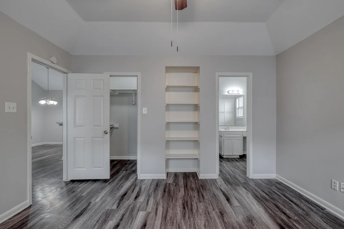 Photo of 2155 Redwing WAY