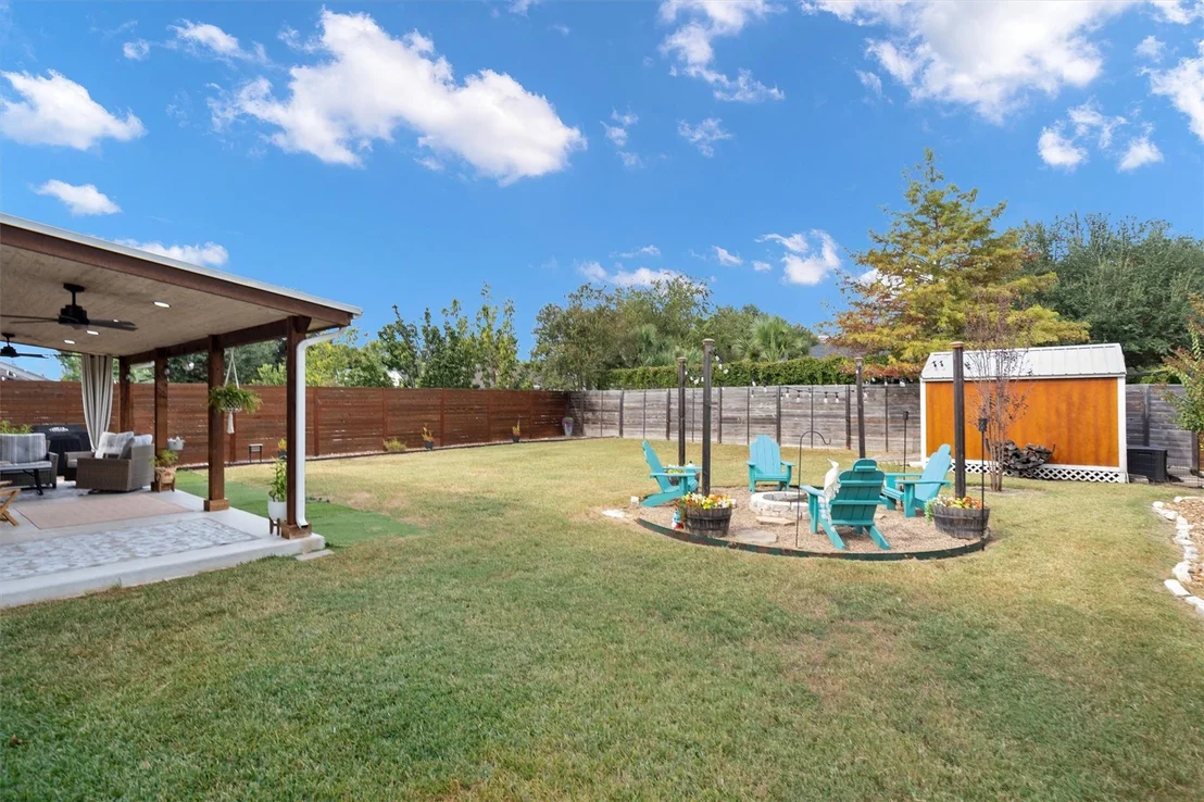Photo of 1308 Honeysuckle LN
