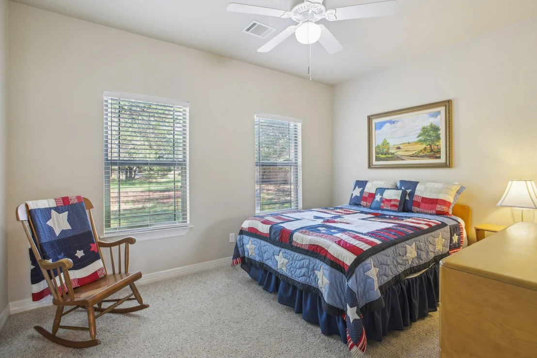 Photo of 600 Augusta CIR N