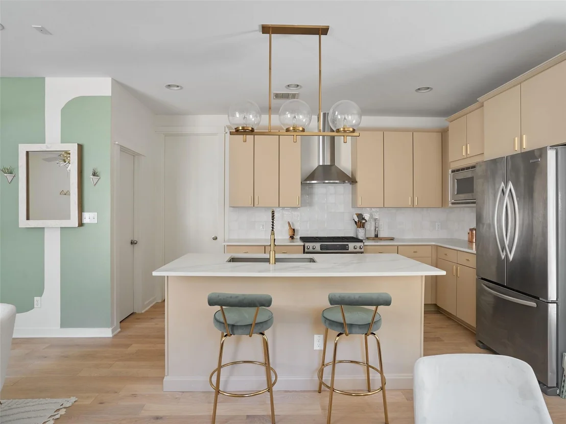 Photo of 1121 Blair WAY