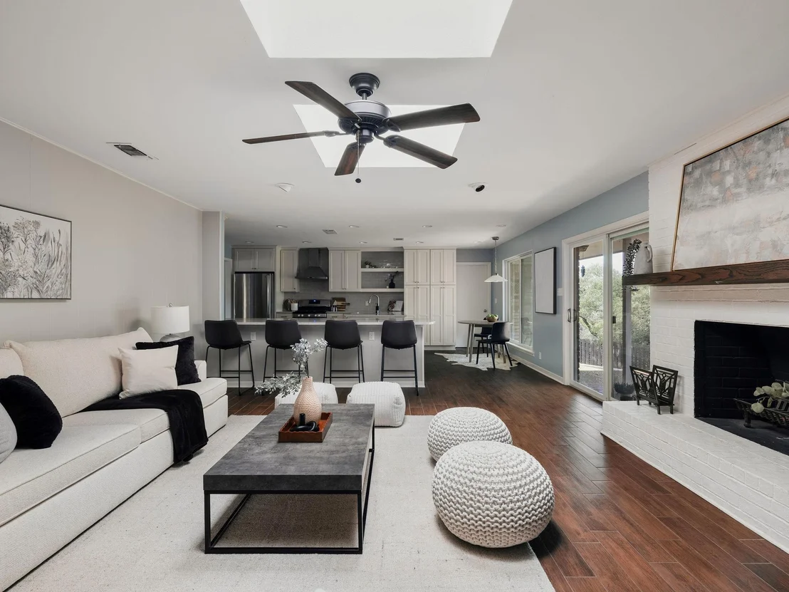Photo of 7601 Parkview CIR