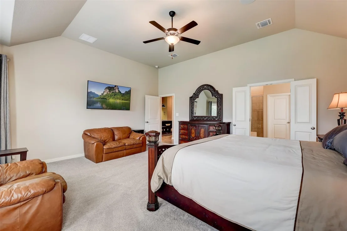 Photo of 285 Coyote Creek WAY
