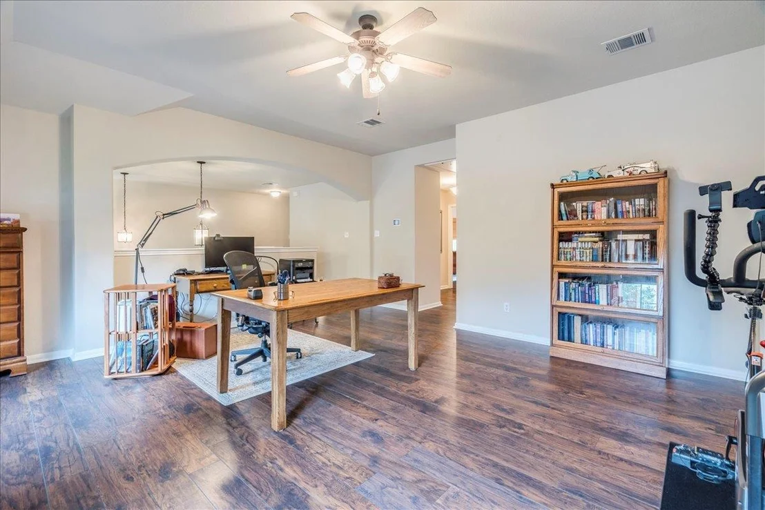 Photo of 18717 Shoreless DR