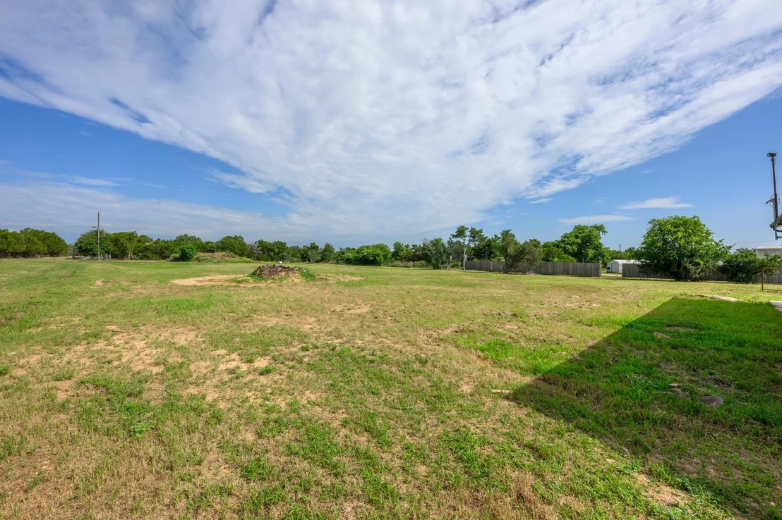Photo of 408 Mesa Oaks RD
