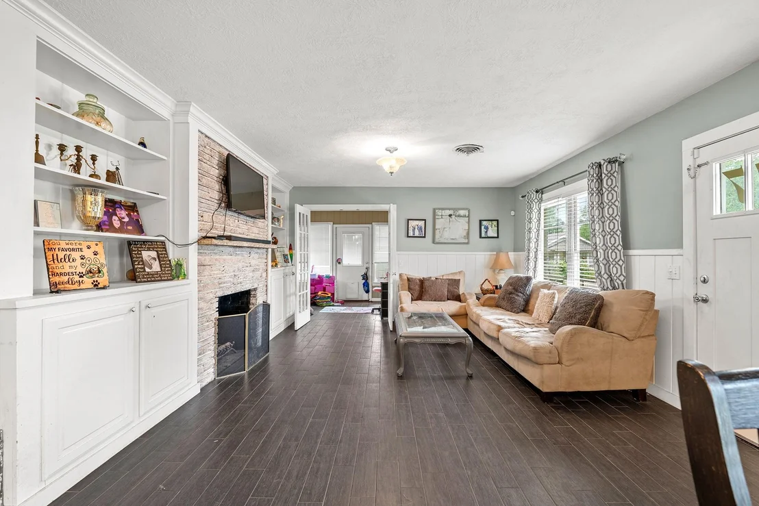 Photo of 717 Cedar Ave