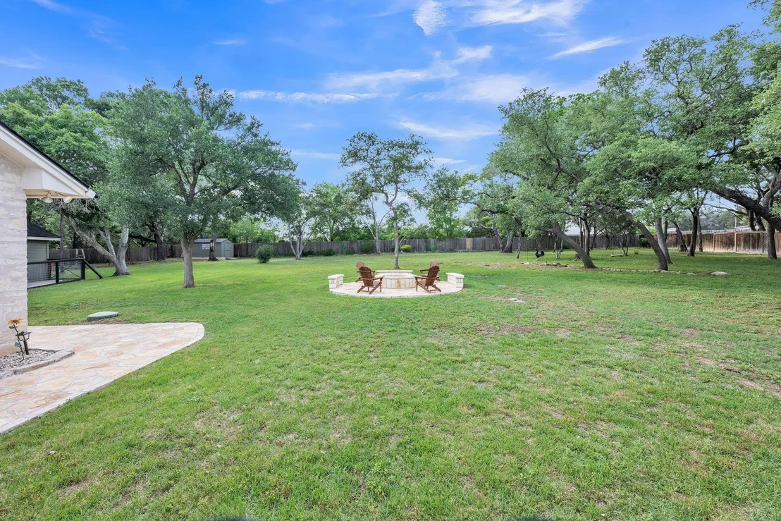 Photo of 201 W View DR