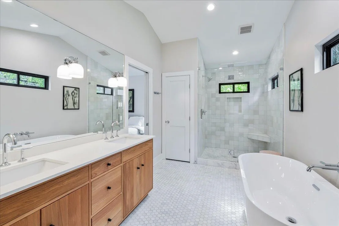 Photo of 3215 Lafayette Ave