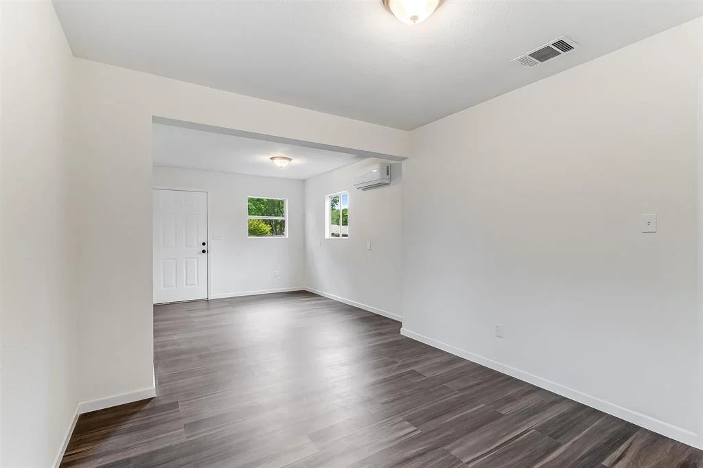 Photo of 1206 Hackberry DR