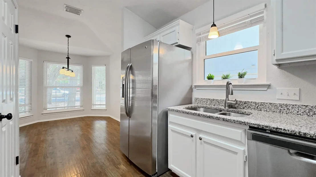 Photo of 9000 Anna ST