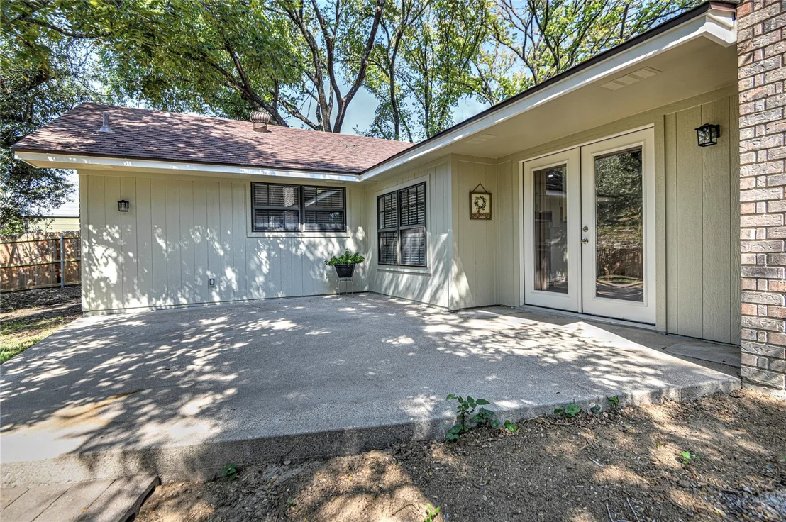 Photo of 3110 Hemlock BLVD