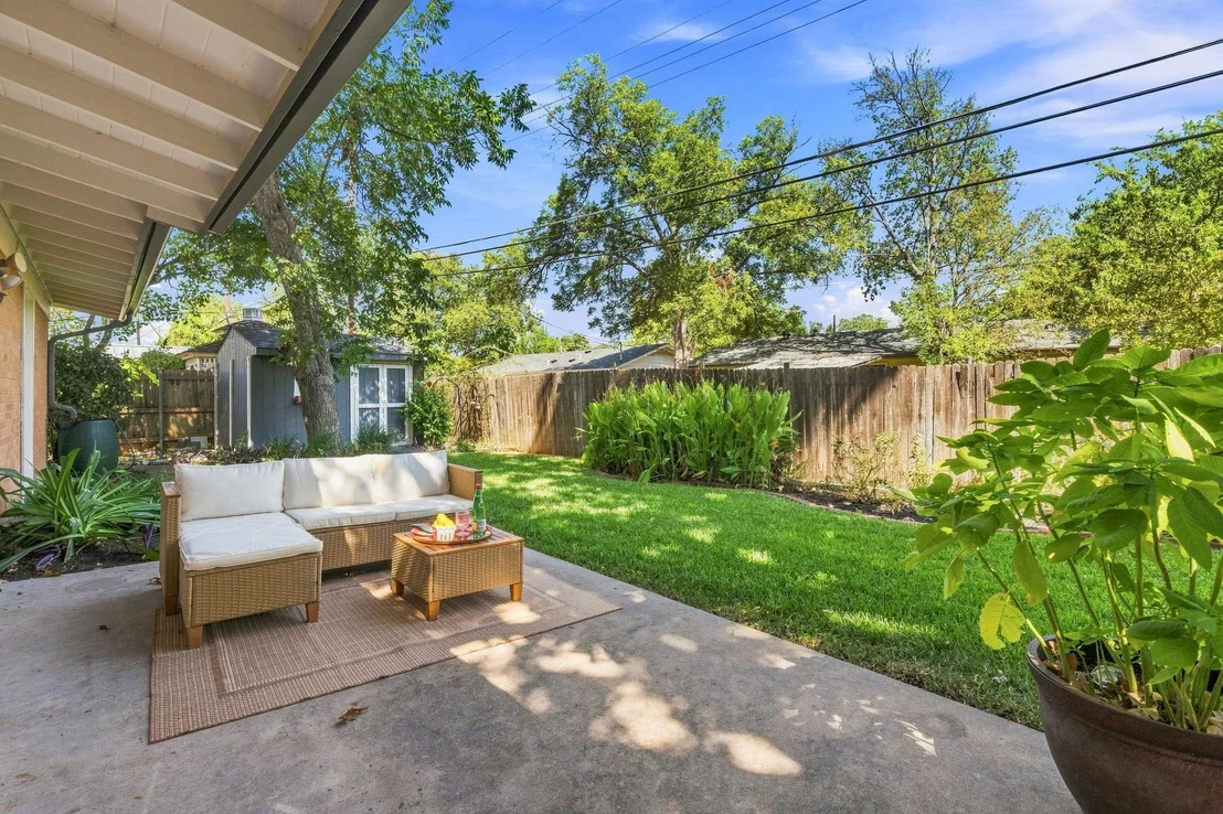 Photo of 2114 Lanier DR
