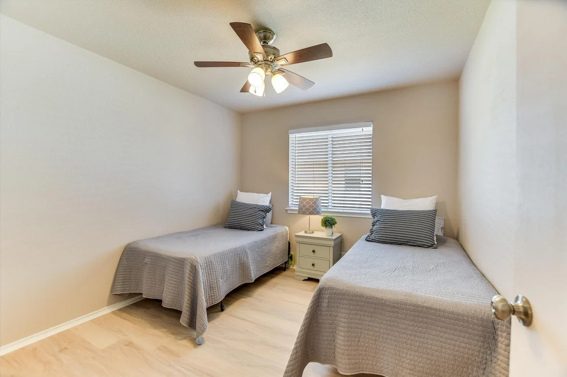 Photo of 2800 Tyler LN