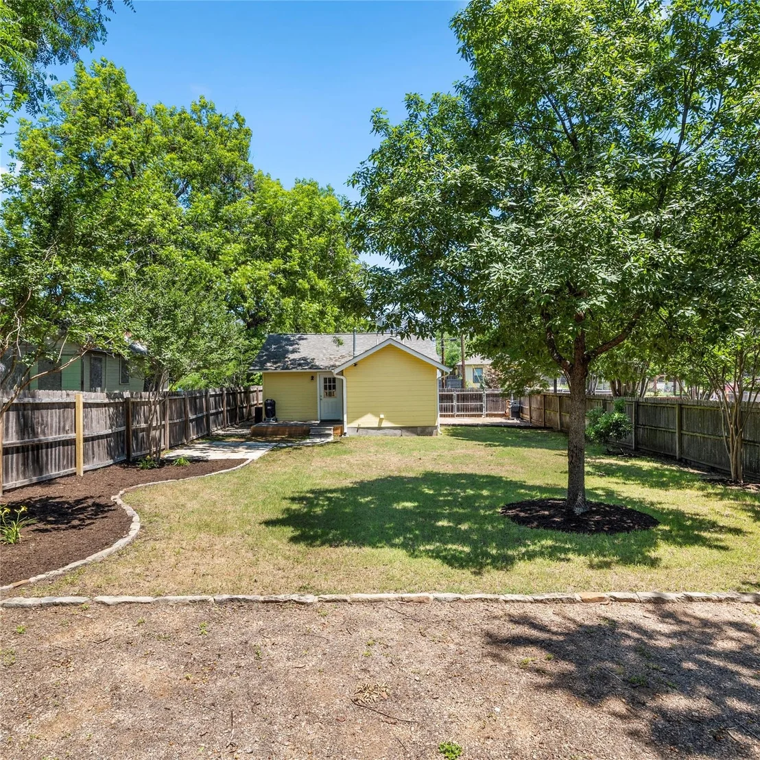 Photo of 1208 Cedar Ave