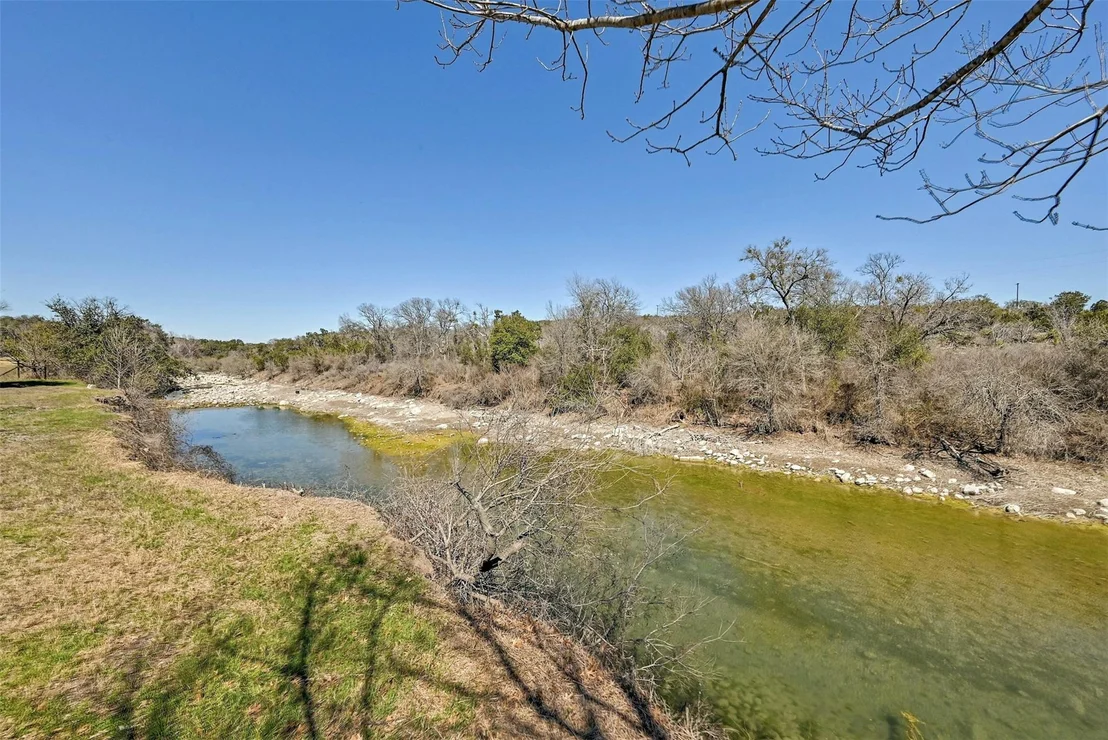 Photo of 915 County Road 404