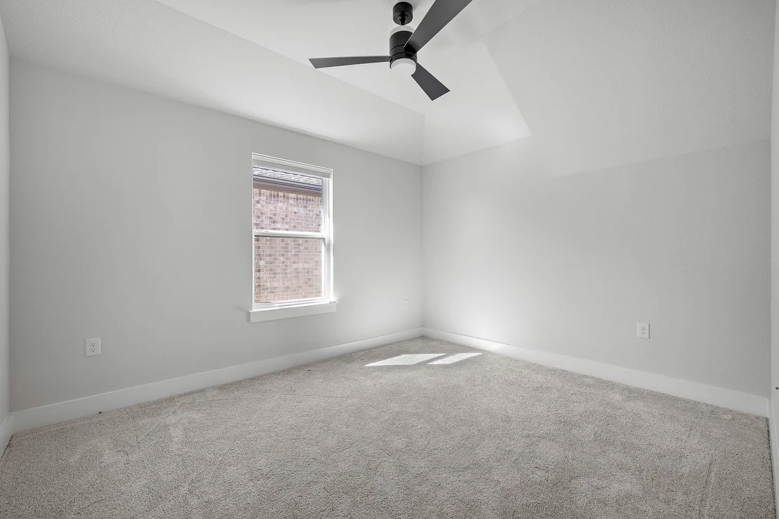 Photo of 326 Smithsonian LN