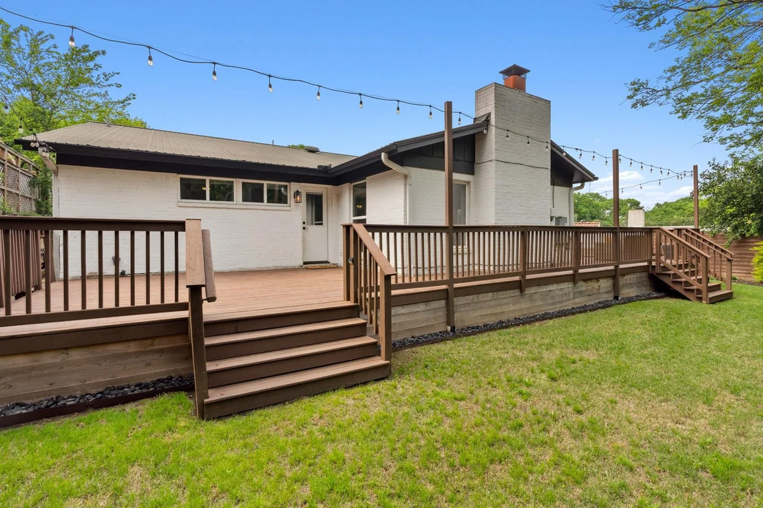 Photo of 1803 Cedar Ridge DR