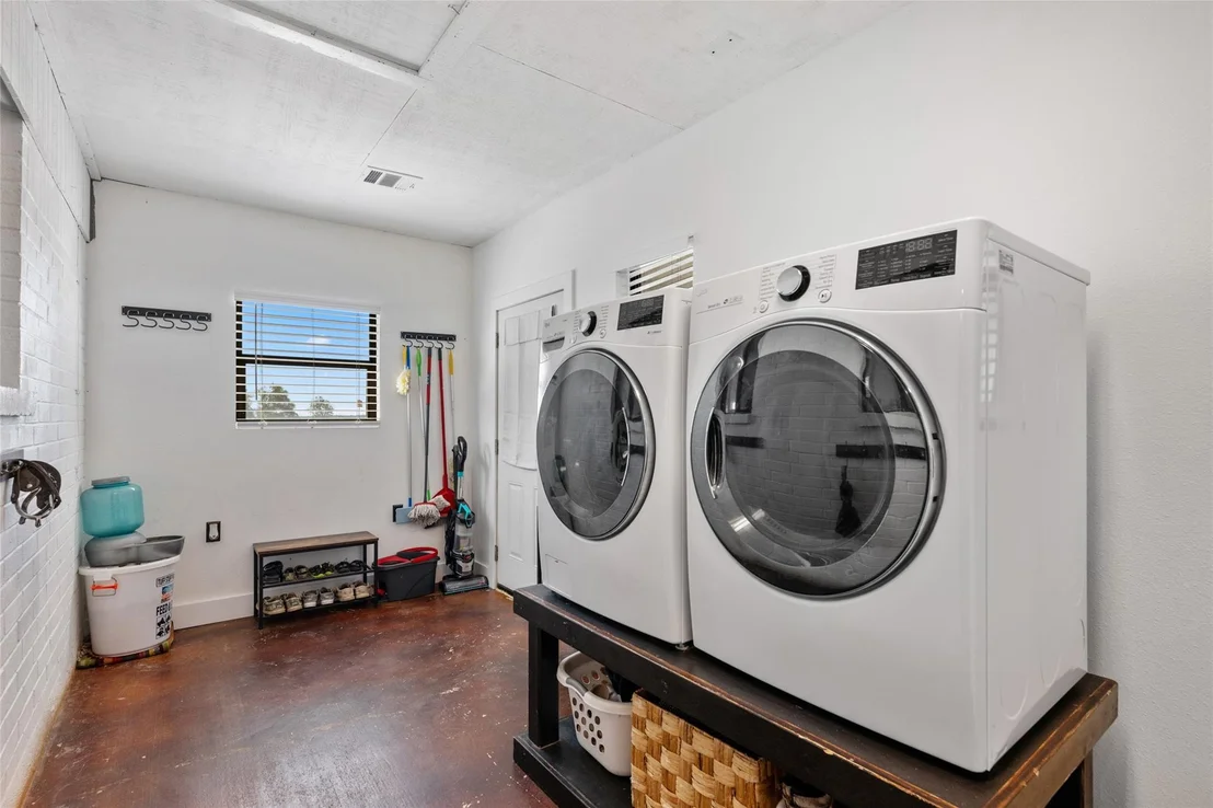 Photo of 3350 County Road 303