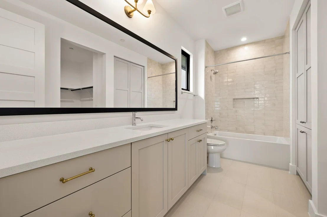 Photo of 5900 Moondust LN