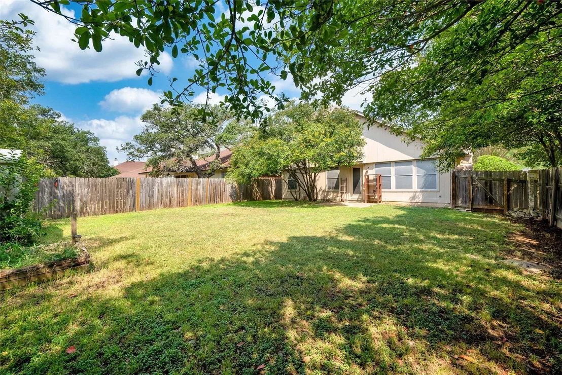 Photo of 13533 Albania WAY