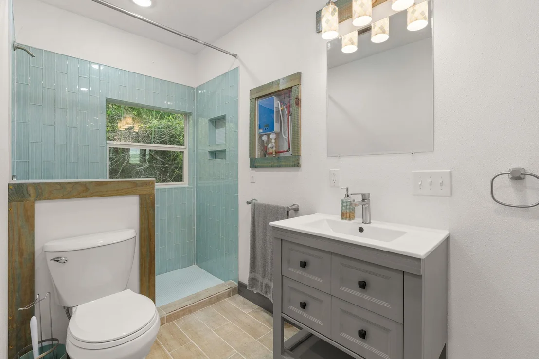 Photo of 10104 Vassar RD