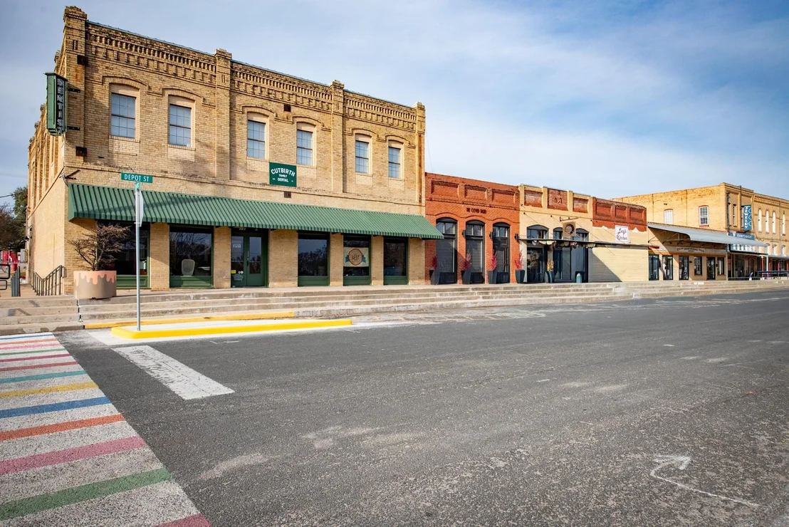 Photo of 418 S Avenue D Ave