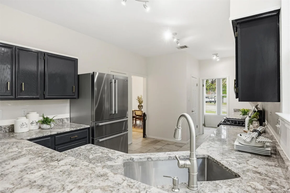 Photo of 403 Paint Brush CIR
