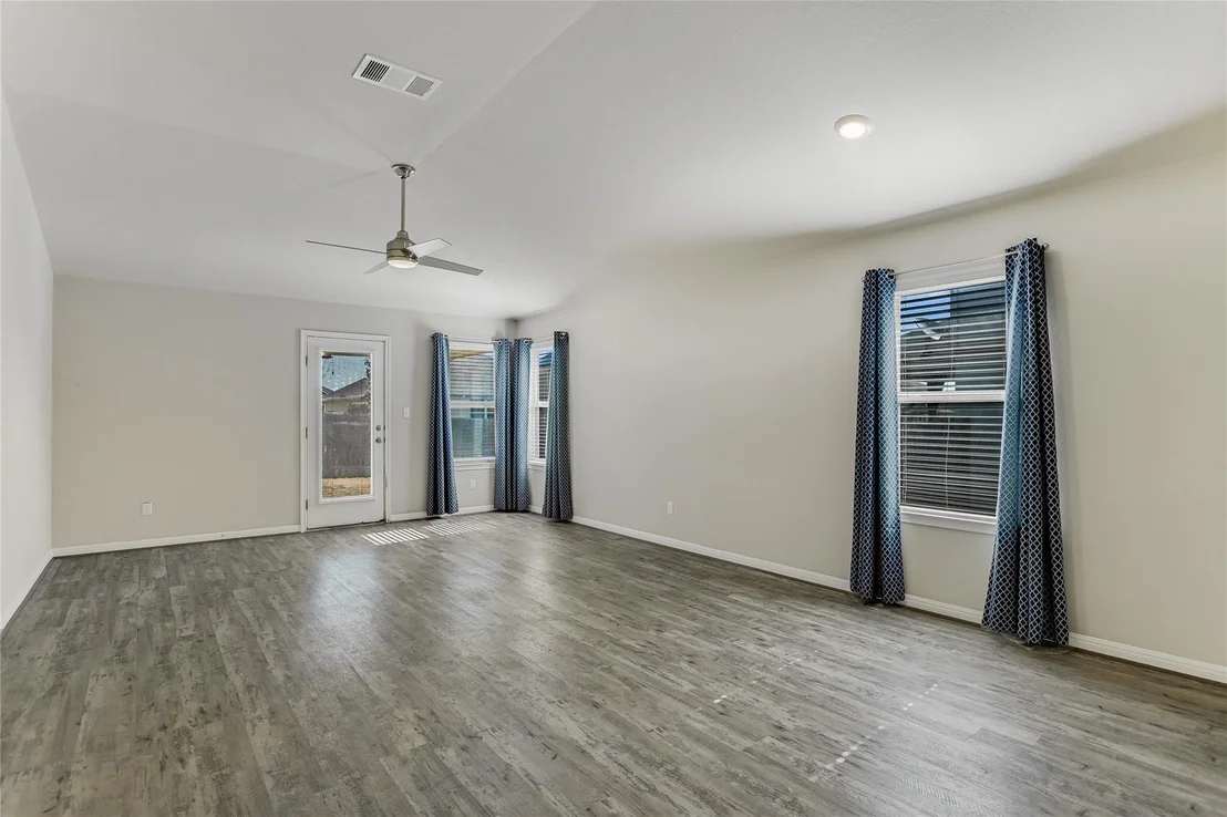 Photo of 19033 Kimberlite DR