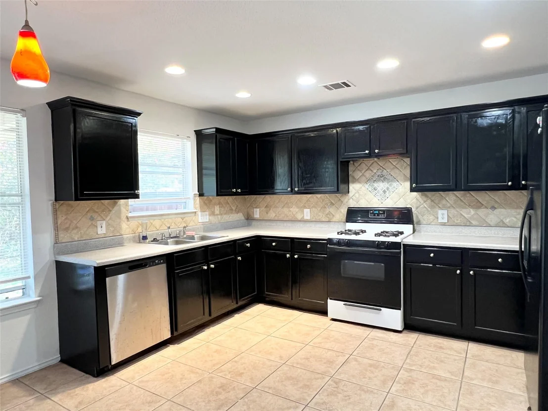 Photo of 1032 Doras DR
