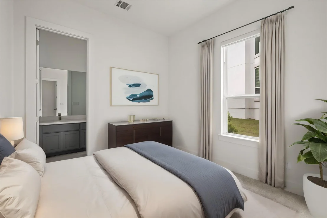 Photo of 1005 Trevi Fontana