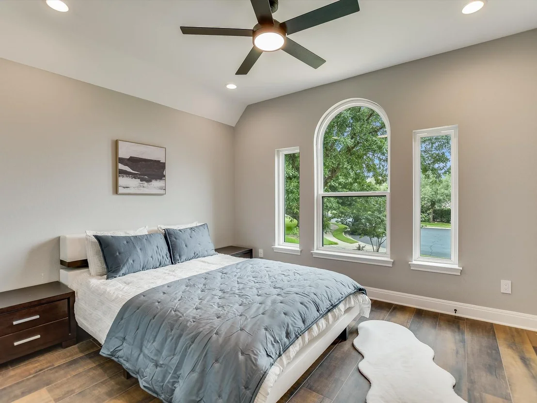 Photo of 2222 Hamlet CIR
